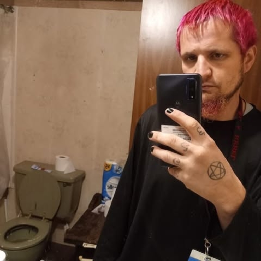 Meet your Posher, Tad